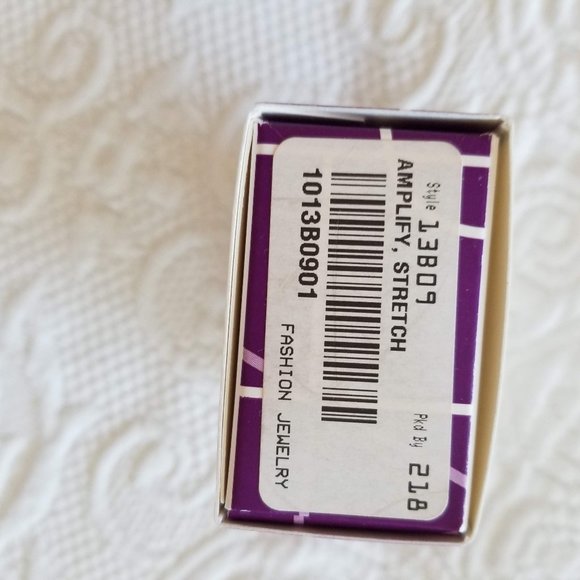 Lia Sophia Silver "Amplify" Stretch bracelet - Picture 8 of 9